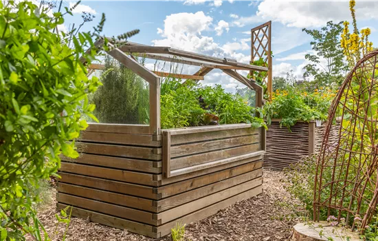 Gemüseanbau im Hochbeet - Ein neuer Trend nach alten Regeln